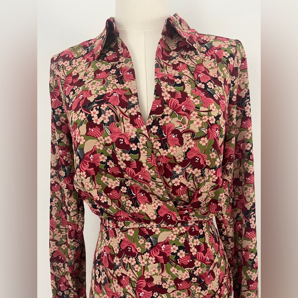 Castro Floral Long Sleeve Collared Dress Deep V Neck Size 2 - Picture 3 of 7
